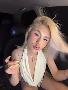 Lia fire online show from 04.02.26