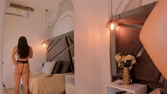 Chloee Parkerr online show from 04.27.26
