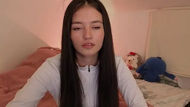 Snapshot of AMELIEEEX chatting on 04.14.26 AMELIEEEX online show from 04.14.26