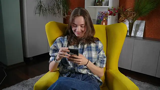 MoiraGleitz online show from 04.18.26