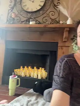 Snapshot of taylorsunshine chatting on 05.22.26 taylorsunshine online show from 05.22.26