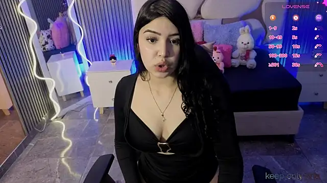Snapshot of ELA_TAY1 chatting on 04.21.26 ELA TAY1 online show from 04.21.26