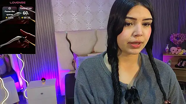 Snapshot of ELA_TAY1 chatting on 04.28.26 ELA TAY1 online show from 04.28.26