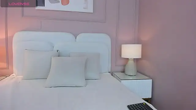 Snapshot of Namiidexter chatting on 04.22.26 Namiidexter online show from 04.22.26