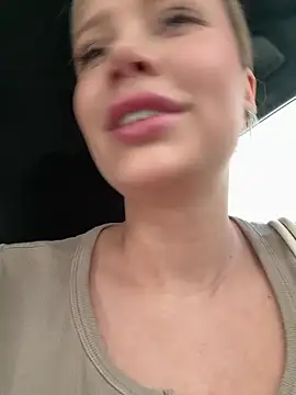 Girl-Mia online show from 05.08.26