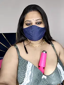 Snapshot of Sexy_Gulabo chatting on 04.02.26 Sexy Gulabo online show from 04.02.26
