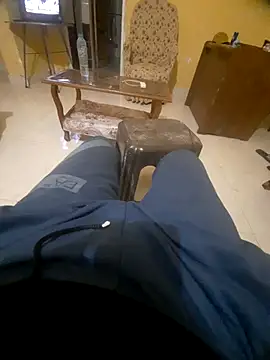 beebuzz0 online show from 03.31.26