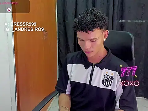sebascuterouss online show from 04.30.26