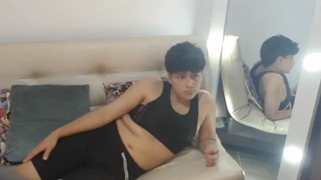 BlakeTaylor21 online show from 04.14.26