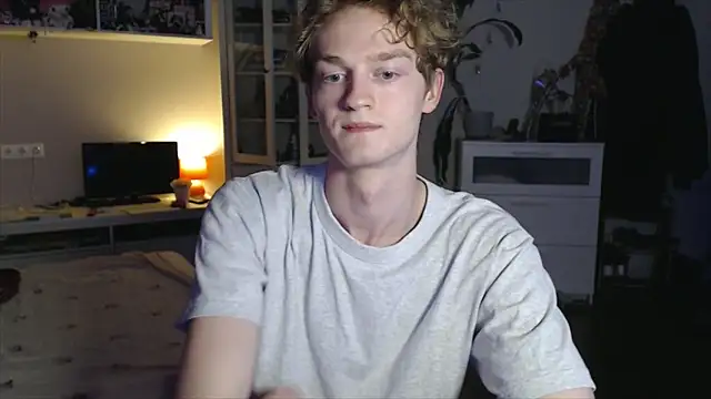 Snapshot of Daniel_Yumm chatting on 04.03.26 Daniel Yumm online show from 04.03.26