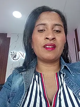 SofiaMendez1  online show from 05.25.26