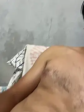 Snapshot of alexhhot222 chatting on 04.01.26 alexhhot222 online show from 04.01.26