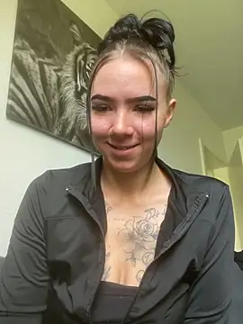 zoeelinks online show from 04.14.26