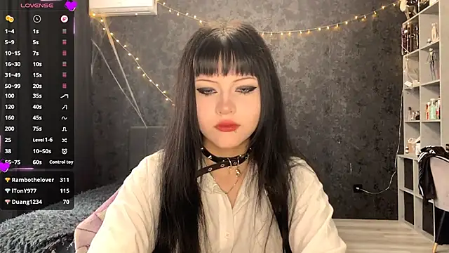 EmilyEmbears online show from 05.14.26