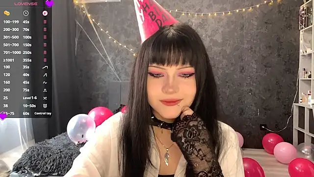 EmilyEmbears online show from 05.16.26