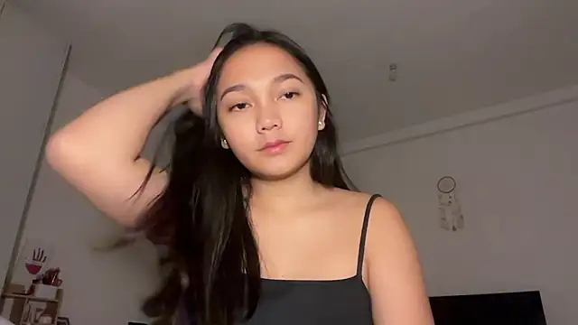 sweet yuna22 online show from 04.03.26