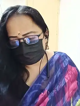 Snapshot of monisha_cam chatting on 06.24.26 monisha cam online show from 06.24.26