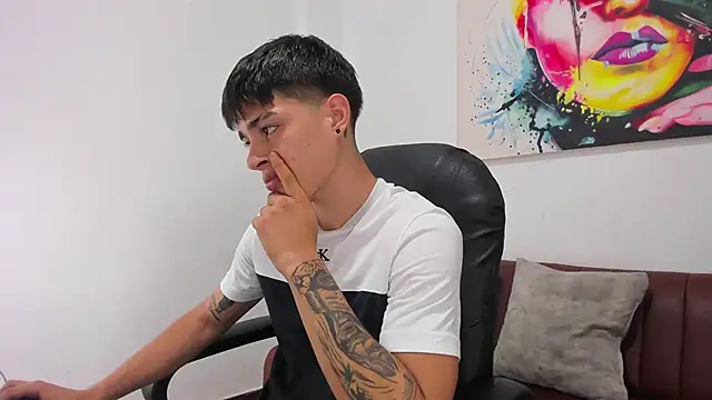 Thebestboyhot online show from 04.18.26