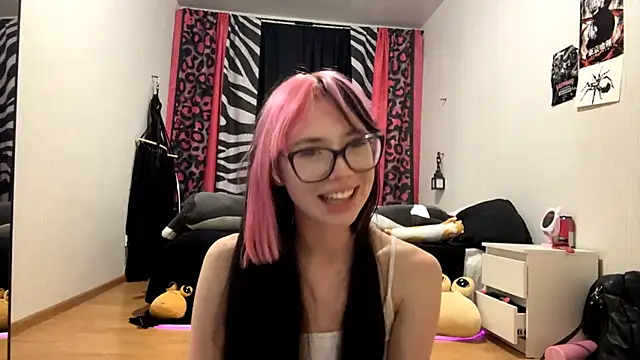 WifeAileen online show from 05.10.26