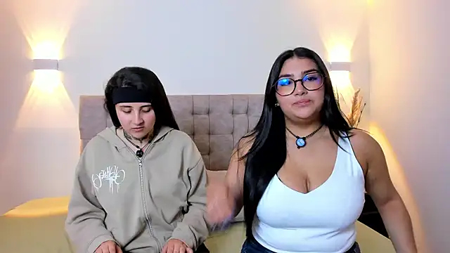 Elisa n Emma online show from 04.02.26