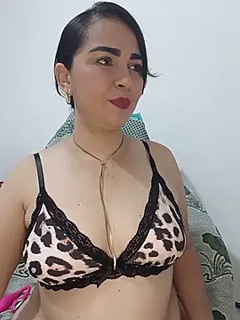 Snapshot of Emily_Divi69 chatting on 06.07.26 Emily Divi69 online show from 06.07.26