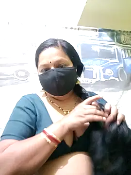 PINKI 024 online show from 04.16.26