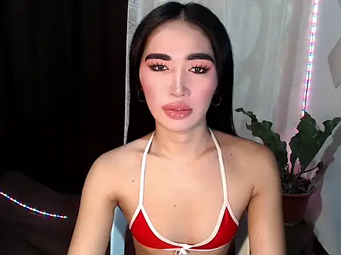 Snapshot of urasiankylie chatting on 07.04.26 urasiankylie online show from 07.04.26