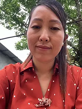 Huonglyna online show from 04.21.26