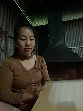 Huonglyna online show from 05.01.26