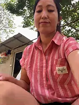Huonglyna online show from 05.07.26