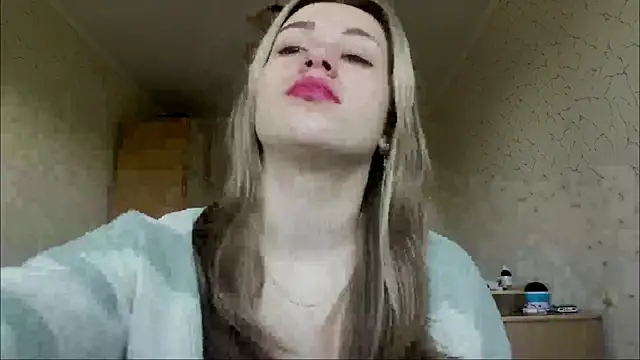 SpringSummers online show from 05.15.26