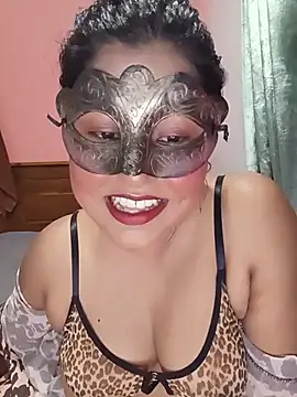 Maskedcurves online show from 07.19.26