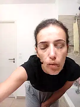 Lolaa92i online show from 04.11.26