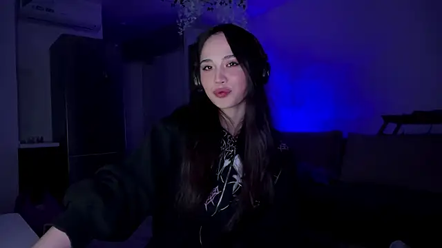 Elizabetswan online show from 04.10.26