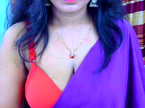 Snapshot of Noor_Zarin chatting on 04.12.26 Noor Zarin online show from 04.12.26