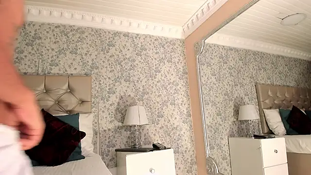 DannTaylor online show from 04.11.26