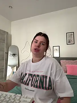 moneyforPeaches online show from 06.02.26
