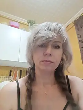 TaynaSecret online show from 06.04.26
