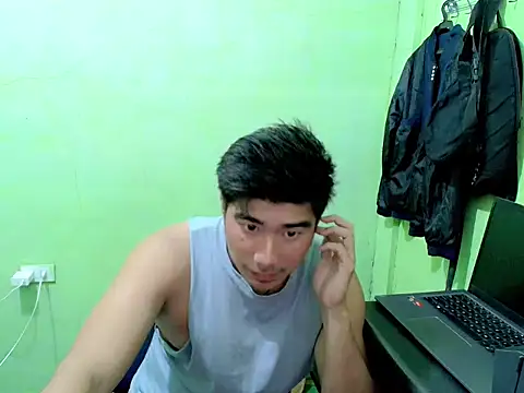 Snapshot of Hunkfireman chatting on 04.10.26 Hunkfireman online show from 04.10.26