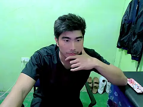 Snapshot of Hunkfireman chatting on 04.16.26 Hunkfireman online show from 04.16.26
