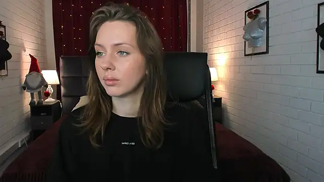 MeganClapp online show from 04.22.26