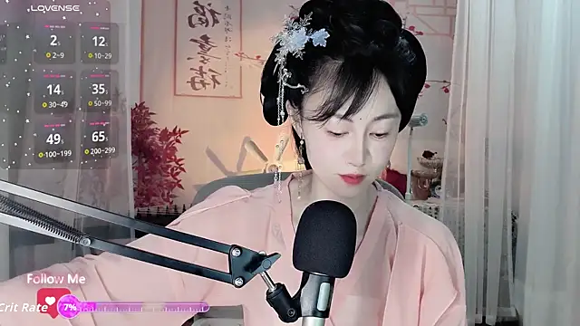 Snapshot of noomi-1111 chatting on 07.08.26 noomi-1111 online show from 07.08.26