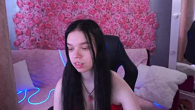 KatrinPearlsss online show from 05.06.26