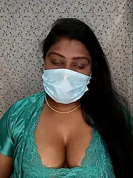 Romantic Woman online show from 05.05.26