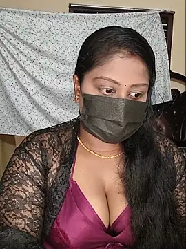 Romantic Woman online show from 05.18.26