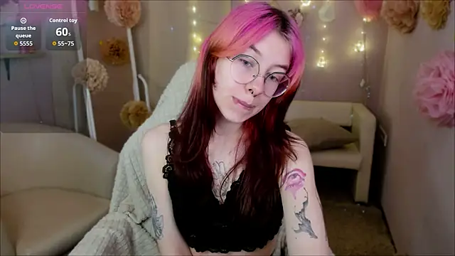 Alice Nyx online show from 05.15.26