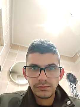 Snapshot of ENzFa chatting on 04.04.26 ENzFa online show from 04.04.26