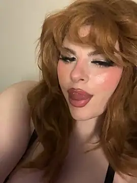 Snapshot of Livvybee chatting on 04.04.26 Livvybee online show from 04.04.26