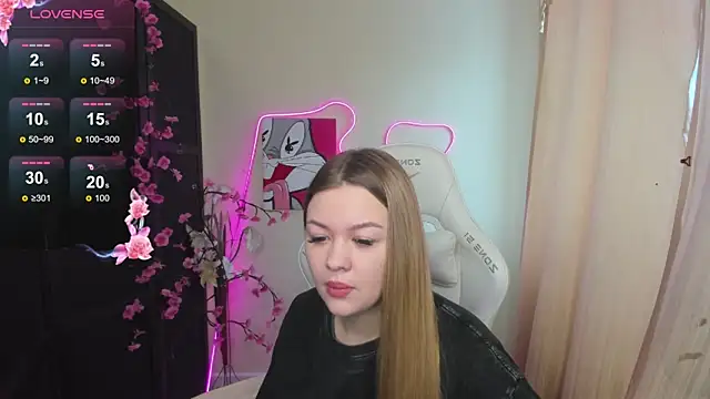 AmeliePeach online show from 04.07.26