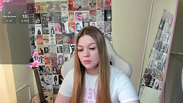 AmeliePeach online show from 05.02.26